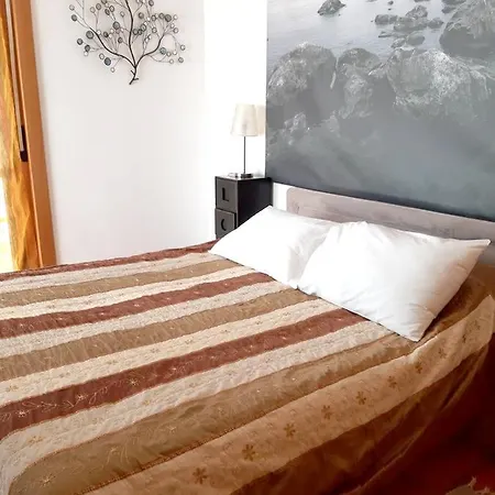 Daire With 2 Bedrooms In With Shared Pool Furnished Garden And Wifi 800 M From The Beach *