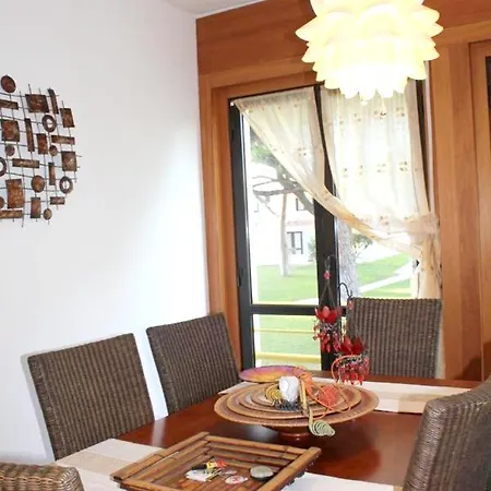 Daire With 2 Bedrooms In With Shared Pool Furnished Garden And Wifi 800 M From The Beach